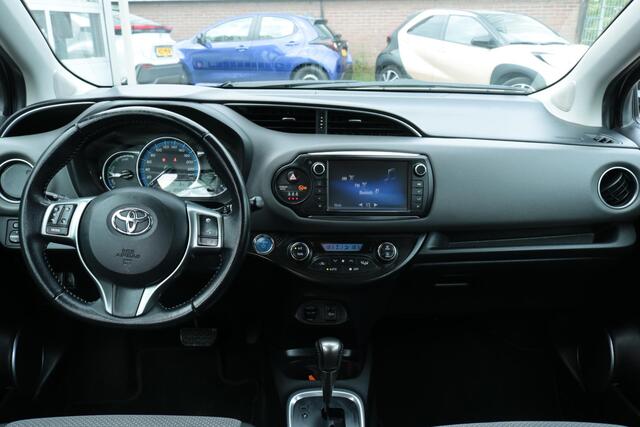 Toyota YARIS 1.5 Hybrid Trend ,Lichtmetalen velgen, climate controle, Achteruitrijcamera, Dealer onderhouden!