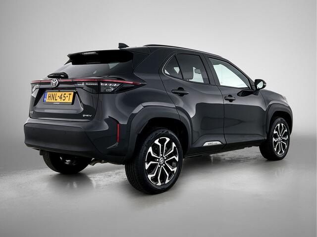 Toyota YARIS Cross 1.5 Hybrid 115 First Edition Comfort Pack | BTW Voertuig | NL Auto | Stoel+Stuurverwarming | Dodehoekdetectie | Parkeersensoren Voor+Achter | Cruise Control Adaptive | Climate Control | Apple CarPlay/Android Auto |