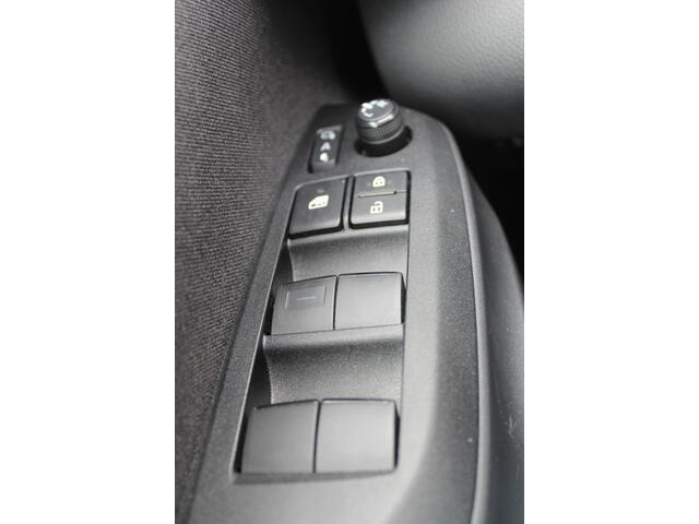 Toyota YARIS Cross 1.5 Hybrid Active Lichtmetalen velgen 17", Achteruitrijcamera