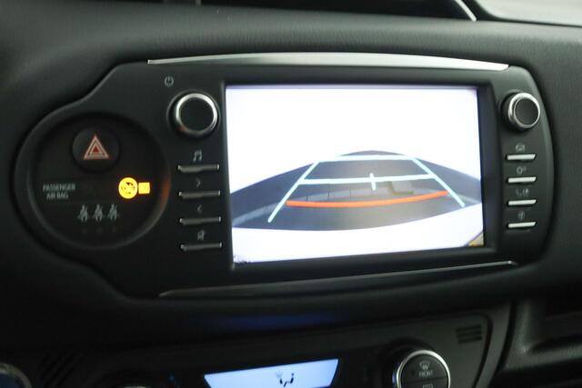 Toyota YARIS 1.5 Hybrid Design Sport | Cruise Control | Airco | Achteruitrijcamera | Lichtmetalen velgen |