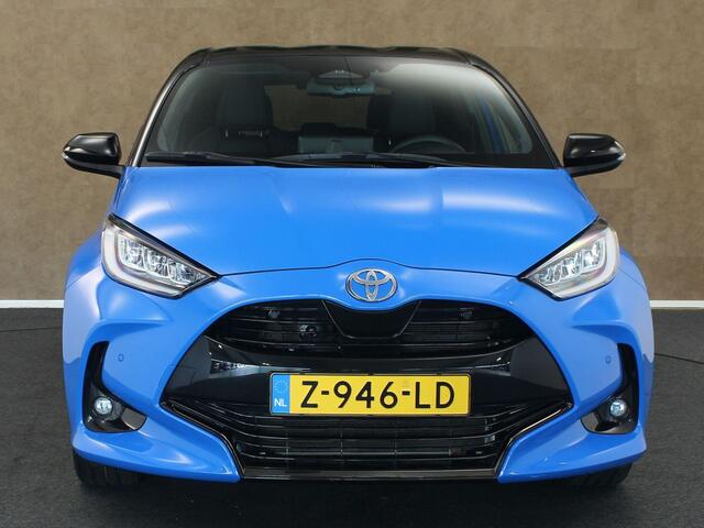 Toyota YARIS 1.5 Hybrid 130 Launch Edition - ORIGINEEL NEDERLANDSE AUTO - AFKOMSTIG VAN 1E EIGENAAR - DEELS LEDEREN BEKLEDING - PARKEERSENSOREN VOOR/ ACHTER - NAVIGATIE - HEAD UP DISPLAY - STUUR EN STOELVERWARMING - 17 INCH LICHT METALEN VELGEN - JBL AUDIO - DODEHOEK 