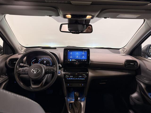 Toyota YARIS Cross 1.5 Hybrid Executive | HUD | BSM | JBL | Stuur / Stoelverwarming |