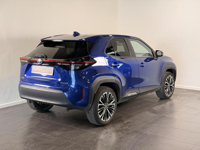 Toyota YARIS Cross 1.5 Hybrid Executive | HUD | BSM | JBL | Stuur / Stoelverwarming |