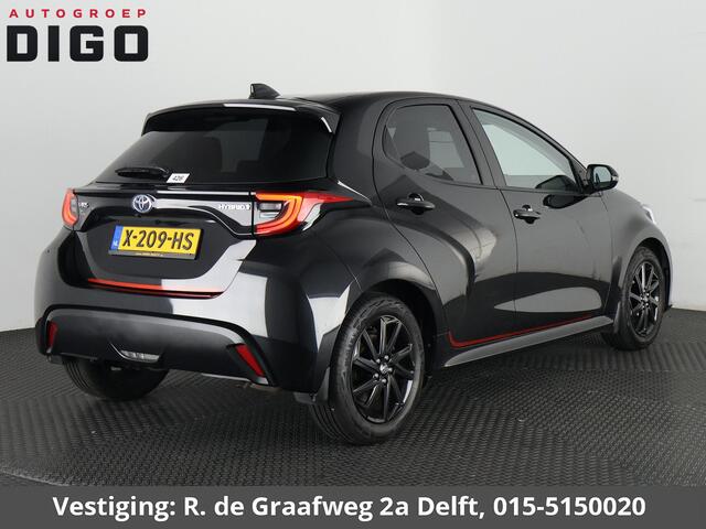 Toyota YARIS 1.5 Hybrid Black Edition | Apple Carplay & AndroidAUTO | Stoelverwarming | Camera | Privacy Glass |