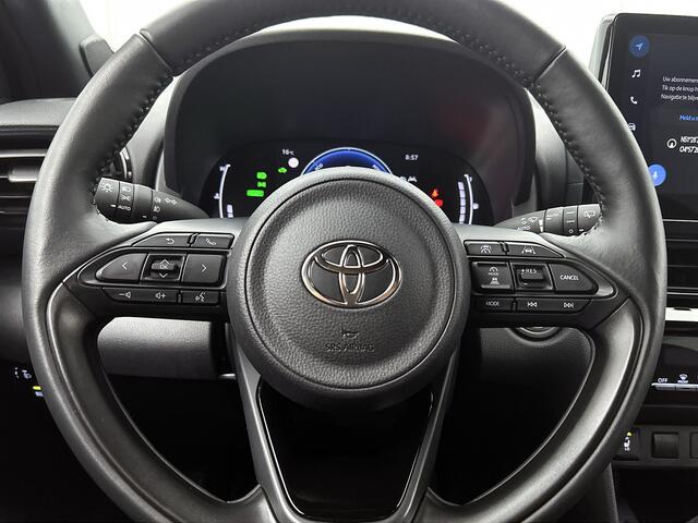 Toyota YARIS Cross 1.5 Hybrid 115 Dynamic | Voorruit-Stuur-Stoelverwarming | Parkeersensoren V+A | Onderweg-naar-dealer