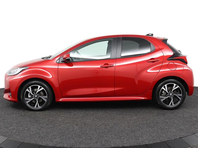 Toyota YARIS 1.5 Hybrid 115 Dynamic | Stoel / Stuurverwarming | Dodehoekdetectie | Parkeersensoren |