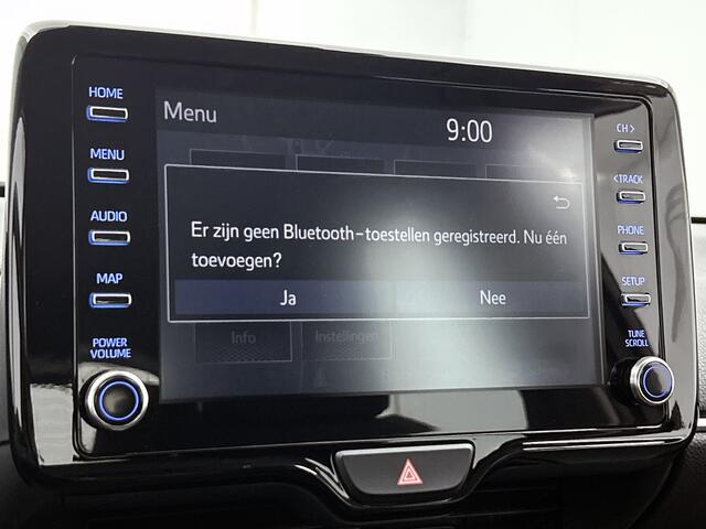 Toyota YARIS 1.5 Hybrid Style bi-tone | Head-Up Display| Parkeersensoren voor+achter | Dodehoek detectie | Draadloze telefoonlader | Keyless Entry/Start | Navigatie | Apple CarPlay/ Android auto |