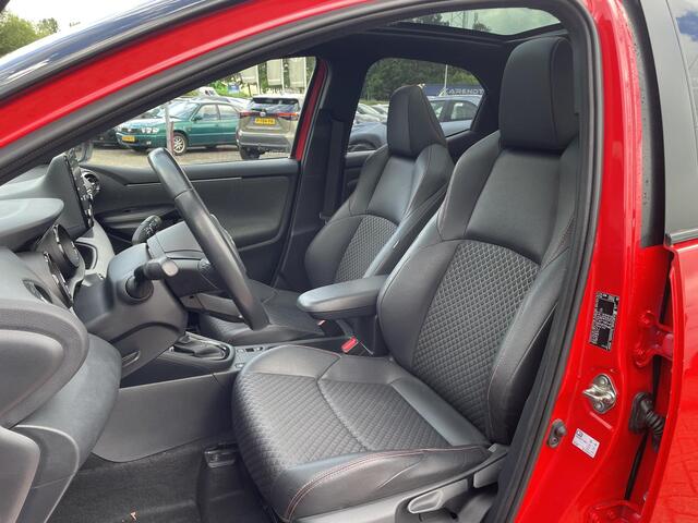 Toyota YARIS 1.5 Hybrid Launch Edition **PANORAMADAK/ JBL AUDIO/ DODE HOEK DETECTIE**