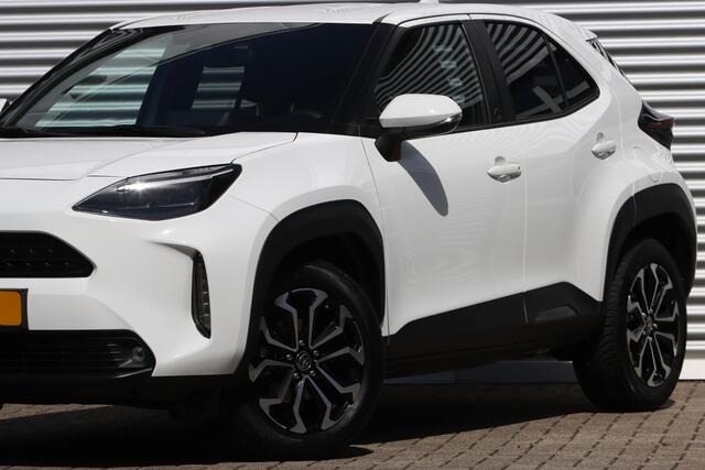 Toyota YARIS Cross 1.5 Hybrid Dynamic / Team-D