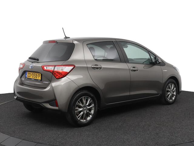 Toyota YARIS 1.5 Hybrid Dynamic | Climate control | Cruise control | Parkeercamera | Keyless |