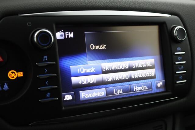 Toyota YARIS 1.5 Hybrid Dynamic | Climate control | Cruise control | Parkeercamera | Keyless |