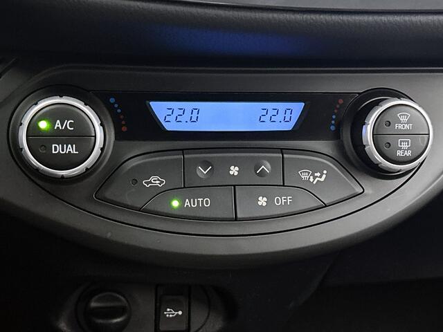 Toyota YARIS 1.5 Hybrid Bi-Tone