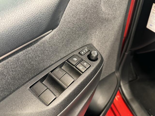 Toyota YARIS 1.5 Hybrid Executive | Trekhaak | Panoramisch dak | JBL | BSM | HUD |