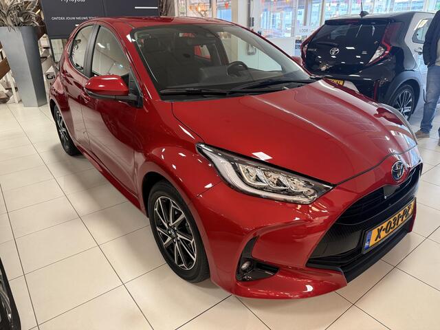 Toyota YARIS 1.5 Hybrid Dynamic + trekhaak , NL auto slechts 19000 km