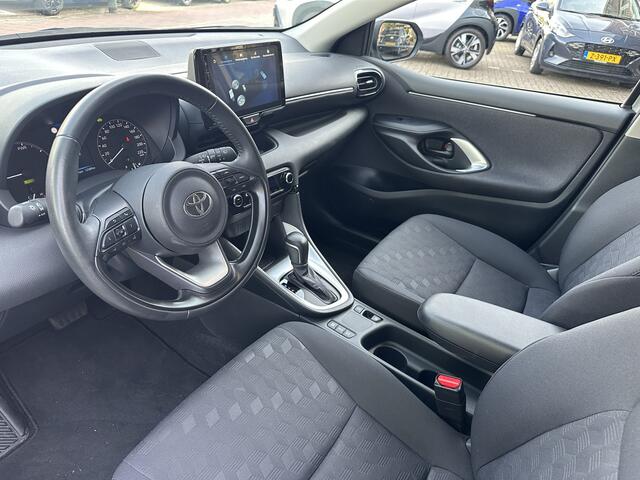 Toyota YARIS 1.5 Hybrid 115 Business