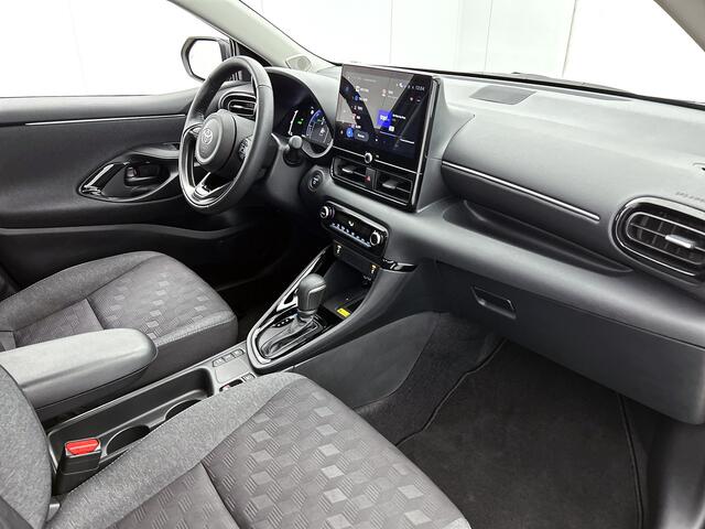 Toyota YARIS 1.5 Hybrid 115 Dynamic Comfort Pack | BTW voertuig | Dodehoek detectie | Stoel+stuurverwarming | Parkeersensoren voor+achter | Climate Control | Cruise Control Adaptive |
