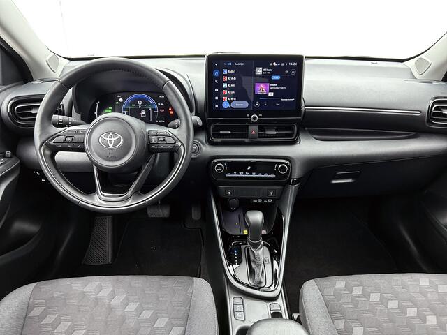 Toyota YARIS 1.5 Hybrid 115 Dynamic | Comfort Pack | Voorruit-Stuur-Stoelverwarming | Parkeersensoren V+A | Onderweg-naar-dealer