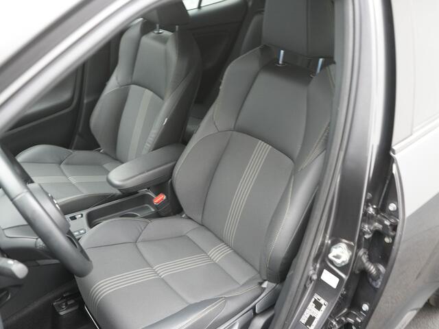 Toyota YARIS Cross 1.5 Hybrid Adventure | Voorruit-Stuur-Stoelverwarming | Parkeersensoren V+A | Onderweg-naar-dealer
