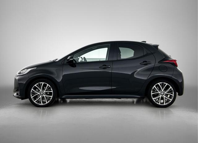 Toyota YARIS 1.5 Hybrid 130 Executive | Parkeersensoren V+A | Stuur-Stoelverwarming |