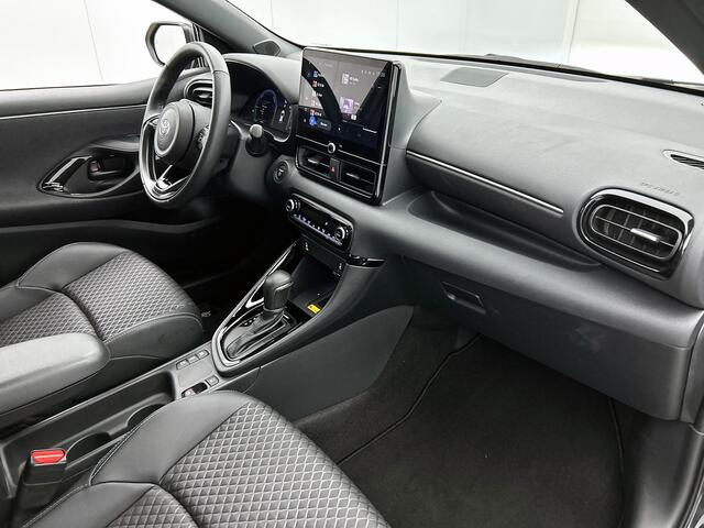 Toyota YARIS 1.5 Hybrid 130 Executive | Parkeersensoren V+A | Stuur-Stoelverwarming |