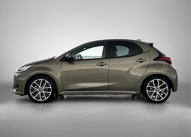 Toyota YARIS 1.5 Hybrid 130 Executive | Parkeersensoren V+A | Stuur-Stoelverwarming | Onderweg-naar-dealer