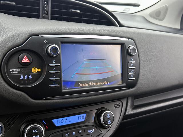 Toyota YARIS 1.5 Hybrid Dynamic | Dealer onderhouden | Navigatie | DAB | Cruise Control | Climate control | Achteruitrijcamera