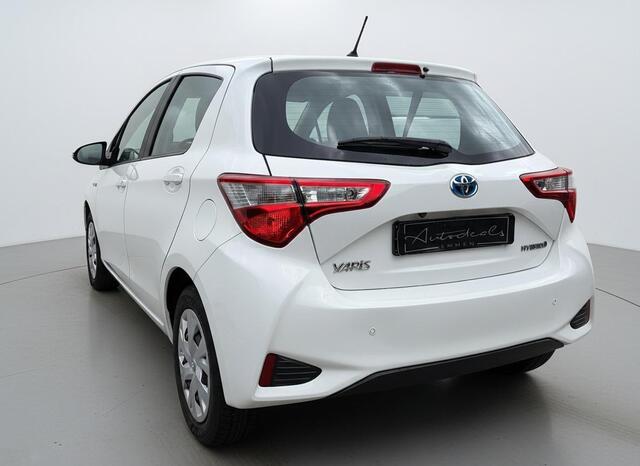 Toyota YARIS 1.5 Hybrid Active CRUISE - NAVI - CLIAMTE - VOLLEDIG ONDERHOUDEN