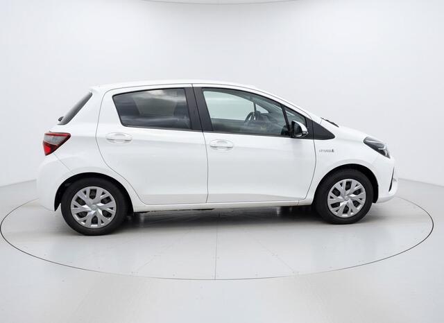Toyota YARIS 1.5 Hybrid Active CRUISE - NAVI - CLIAMTE - VOLLEDIG ONDERHOUDEN
