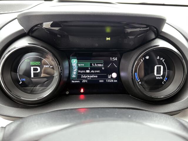 Toyota YARIS 1.5 Hybrid Executive | JBL | Head-Up Display | Dodehoek detectie | Stoel+stuurverwarming | Parkeersensoren voor+achter | Licht kleur interieur | Apple CarPlay/Android auto | Navigatie |