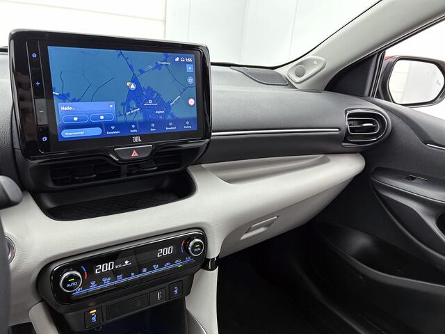 Toyota YARIS 1.5 Hybrid Executive | JBL | Head-Up Display | Dodehoek detectie | Stoel+stuurverwarming | Parkeersensoren voor+achter | Licht kleur interieur | Apple CarPlay/Android auto | Navigatie |