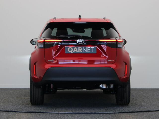 Toyota YARIS Cross 1.5 Hybrid 130 Dynamic | Stoelverwarming | Stuurwielverwarming | Apple Carplay & Android Auto | 10 jaar garantie |