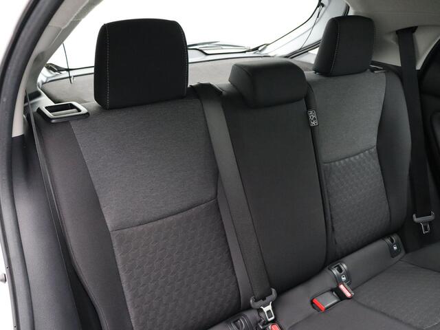 Toyota YARIS 1.5 Hybrid Dynamic | Achteruitrijcamera | Full Led Koplampen | Apple Carplay & Android Auto |