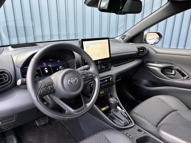 Toyota YARIS 1.5 Hybrid 130 Executive | Panodak | JBL | Head Up | Stuur & Stoel verw. | Premium Pack | Prijs Rijklaar!!