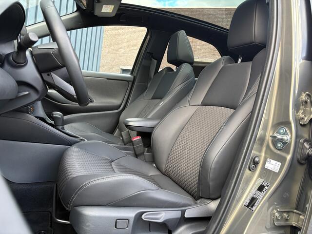 Toyota YARIS 1.5 Hybrid 130 Executive | Panodak | JBL | Head Up | Stuur & Stoel verw. | Premium Pack | Prijs Rijklaar!!