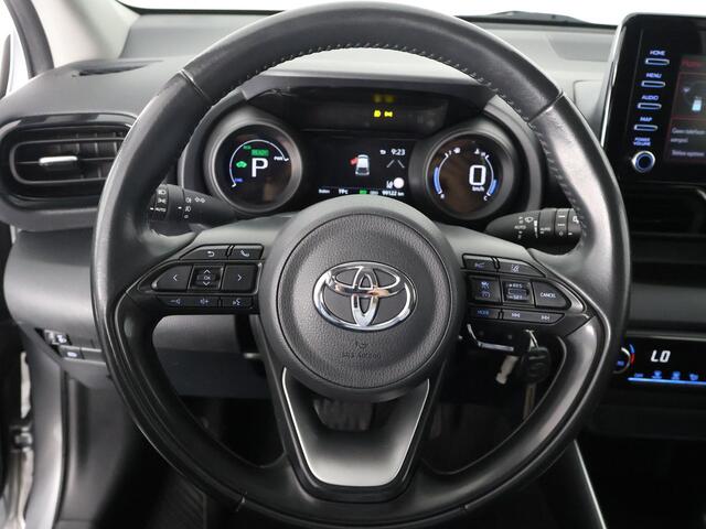 Toyota YARIS 1.5 HYBRID DYNAMIC SILVERLINE GARANTIE TOT 9-2031 CARPLAY NAVIGATIE .CAMERA. ADAPTIEVE CRUISE CONTROL . APPLE CARPLAY & ANDRIOD AUTO .