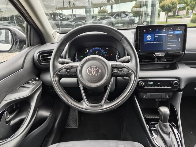 Toyota YARIS 1.5 Hybrid 115 Dynamic | Sensoren v/a | Stuur & Stoelverwarming