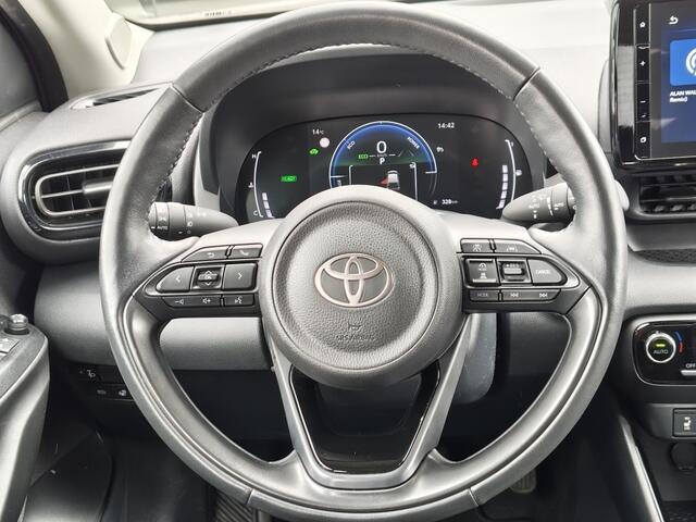 Toyota YARIS 1.5 Hybrid 115 Dynamic | Sensoren v/a | Stuur & Stoelverwarming