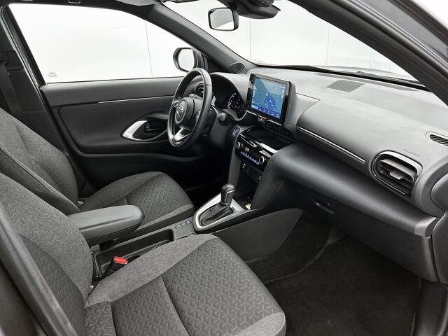 Toyota YARIS Cross 1.5 Hybrid First Edition | Stoel+stuurverwarming | Navigatie | Apple CarPlay/Android auto | Cruise control adaptive | Achteruitrijcamera |