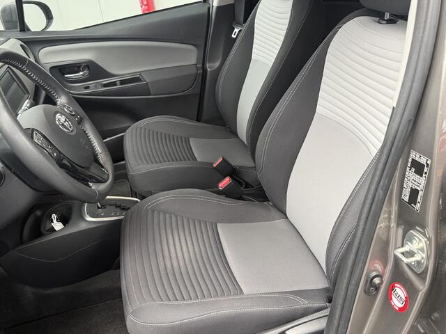 Toyota YARIS 1.5 Hybrid Dynamic 1e eigenaar, met Android auto/Apple carplay, slechts 15288KM! NL auto
