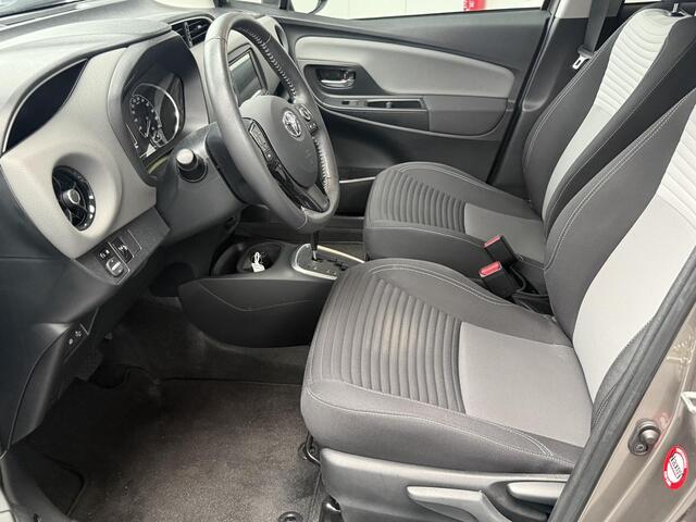 Toyota YARIS 1.5 Hybrid Dynamic 1e eigenaar, met Android auto/Apple carplay, slechts 15288KM! NL auto