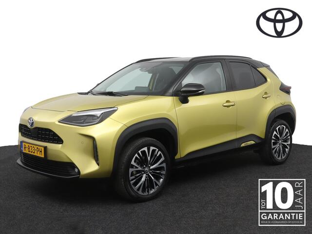 Toyota YARIS Cross 1.5 Hybrid Executive | leder-Stof bekleding | Trekhaak | Parkeersensoren | Navigatie |