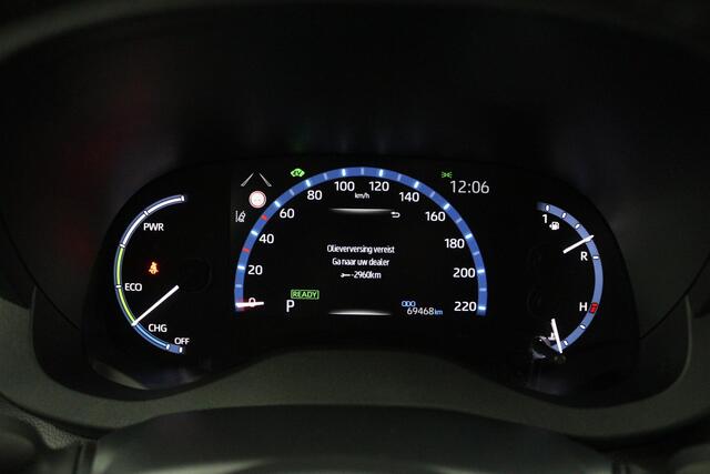 Toyota YARIS Cross 1.5 Hybrid Executive | leder-Stof bekleding | Trekhaak | Parkeersensoren | Navigatie |