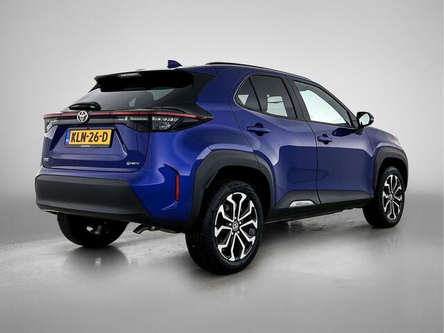 Toyota YARIS Cross 1.5 Hybrid 115 First Edition + | BTW voertuig | Stoel+stuurverwarming | Apple CarPlay/Android Auto | Navigatie | Cruise Control Adaptive | Achteruitrijcamera | Draadloze telefoonlader |