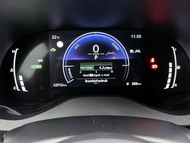 Toyota YARIS Cross 1.5 Hybrid 115 First Edition + | BTW voertuig | Stoel+stuurverwarming | Apple CarPlay/Android Auto | Navigatie | Cruise Control Adaptive | Achteruitrijcamera | Draadloze telefoonlader |