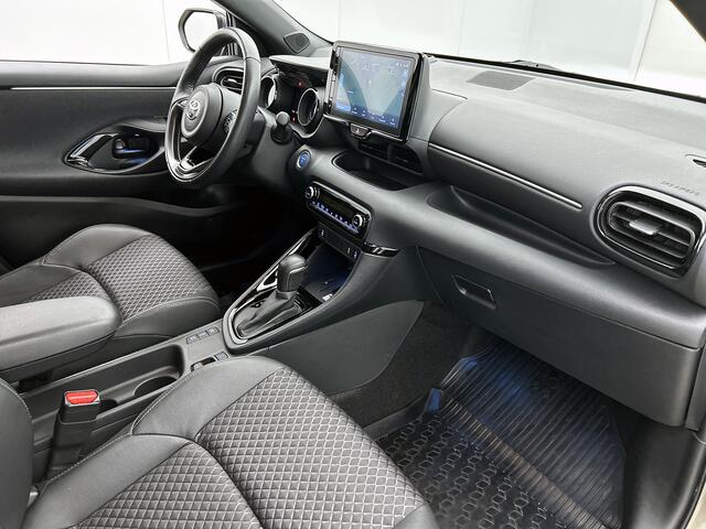 Toyota YARIS 1.5 Hybrid Style | BTW voertuig | Head-Up Display | Stoel+stuurverwarming | Draadloze telefoonlader | Navigatie | Apple CarPlay/Android Auto |