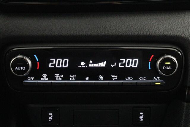 Toyota YARIS 1.5 Hybrid 130 Executive | Stoel / Stuurverwarming | Heads-up Display | Trekhaak | Blindspot | JBL |