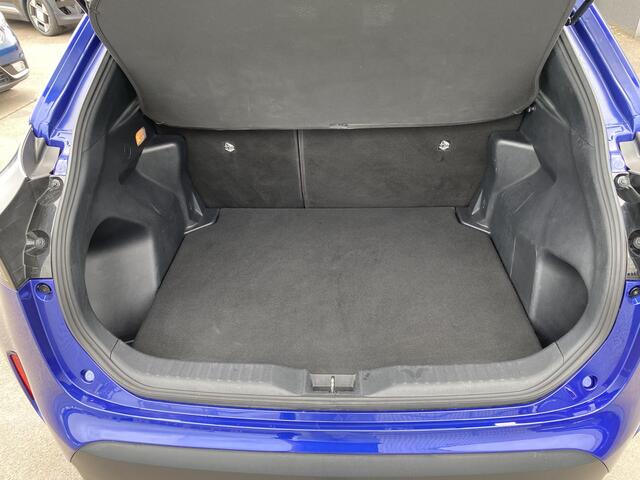 Toyota YARIS Cross 1.5 Hybrid Dynamic Trekhaak, navigatie Apple CarPlay/Android Auto, achteruitrij camera, keyless, adaptieve cruise control