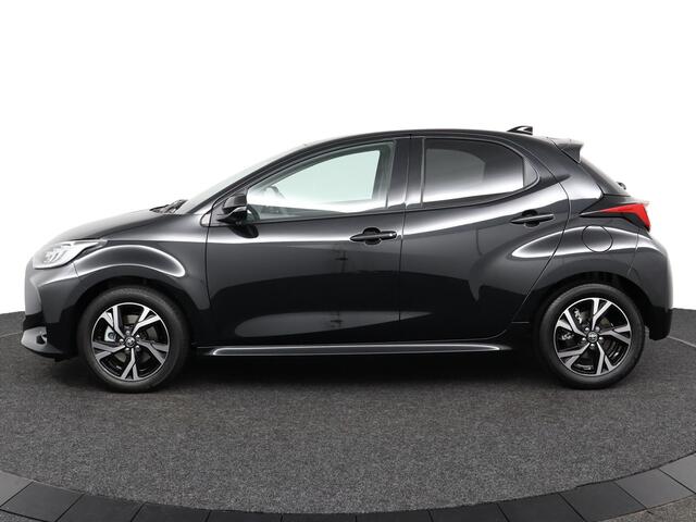 Toyota YARIS 1.5 Hybrid 115 Dynamic | Nieuw uit voorraad leverbaar | Camera | Adaptieve Cruise control | Apple Carplay/Android Auto