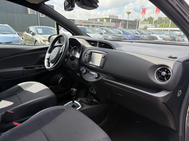 Toyota YARIS 1.5 Hybrid Executive - TREKHAAK-