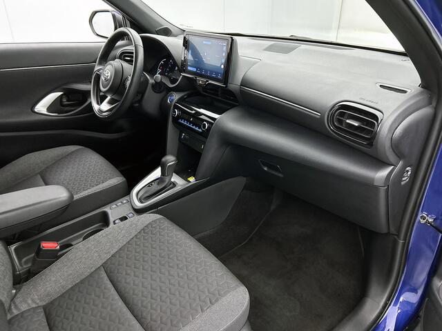 Toyota YARIS Cross 1.5 Hybrid Dynamic + | BTW voertuig | Dodehoek detectie | Stoel+stuurverwarming | Parkeersensoren achter | Navigatie | Apple CarPlay/Android auto | Achteruitrijcamera | Cruise Control Adaptive |